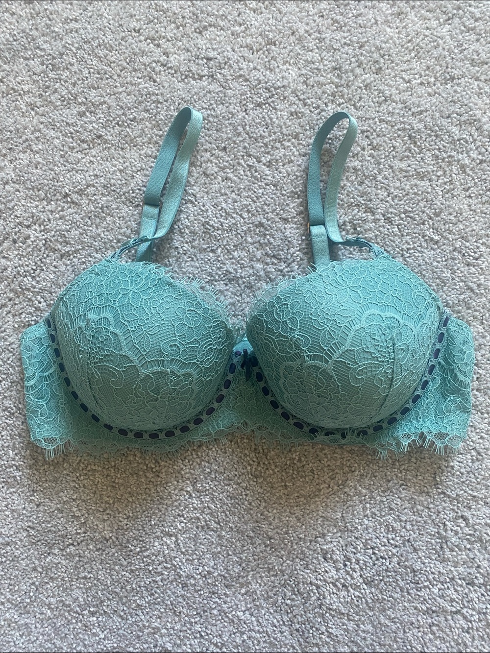 Victoria Secret Lace Push-Up Bra